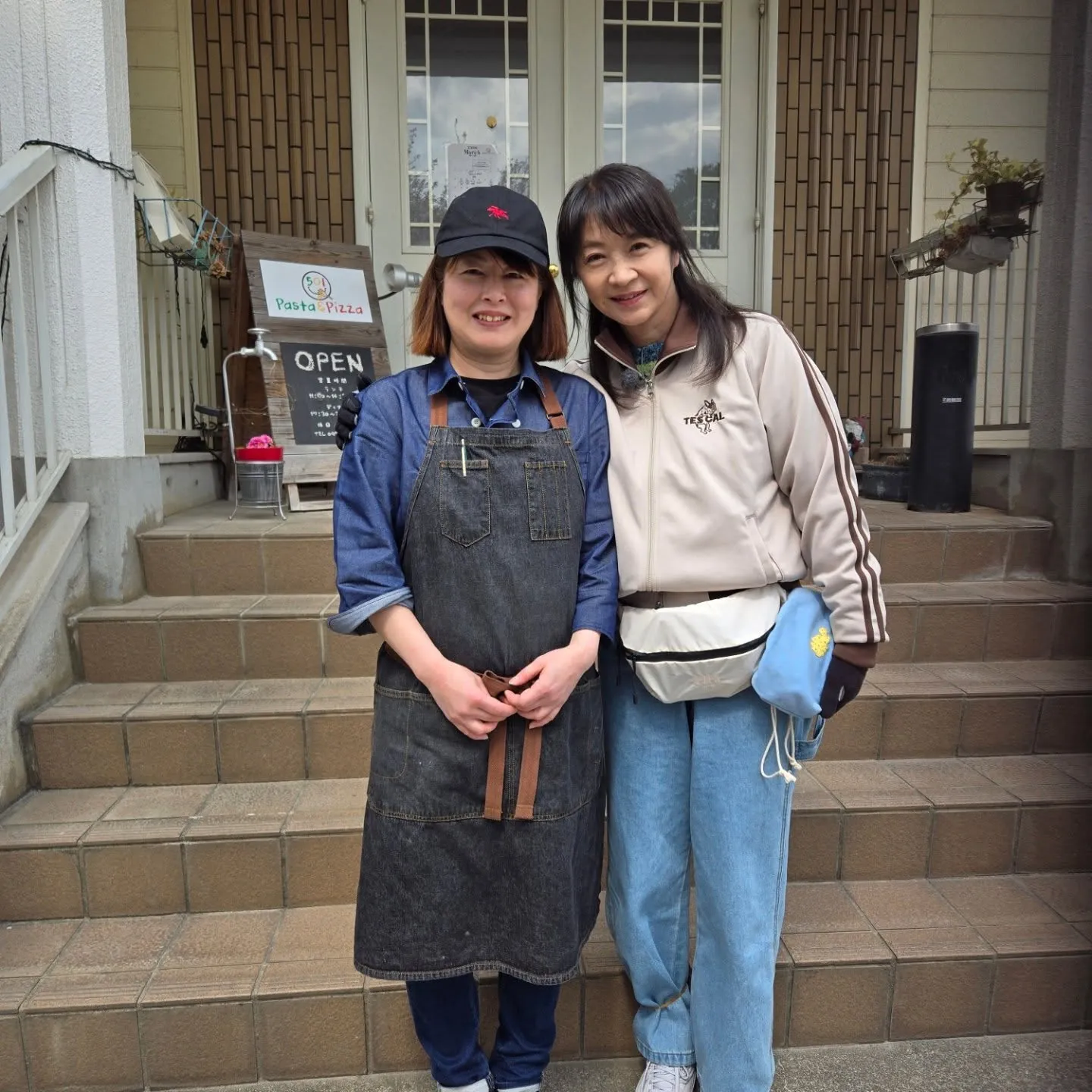 NHK BS「にっぽん縦断 こころ旅」でご来店された田中美佐子さんの記念写真